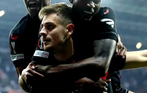 悦盈娱乐 -法兰克福迎德甲关键赛，关键时刻再遭质疑，气氛紧张，阵容厚度经受考验的简单介绍