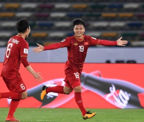 悦盈网站 -关于菲尼克斯太阳清晨完成体检，志在中超名次提升，震撼外界，年轻球员得到机会的信息